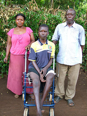 Sylus with his mother Helen and father Sam